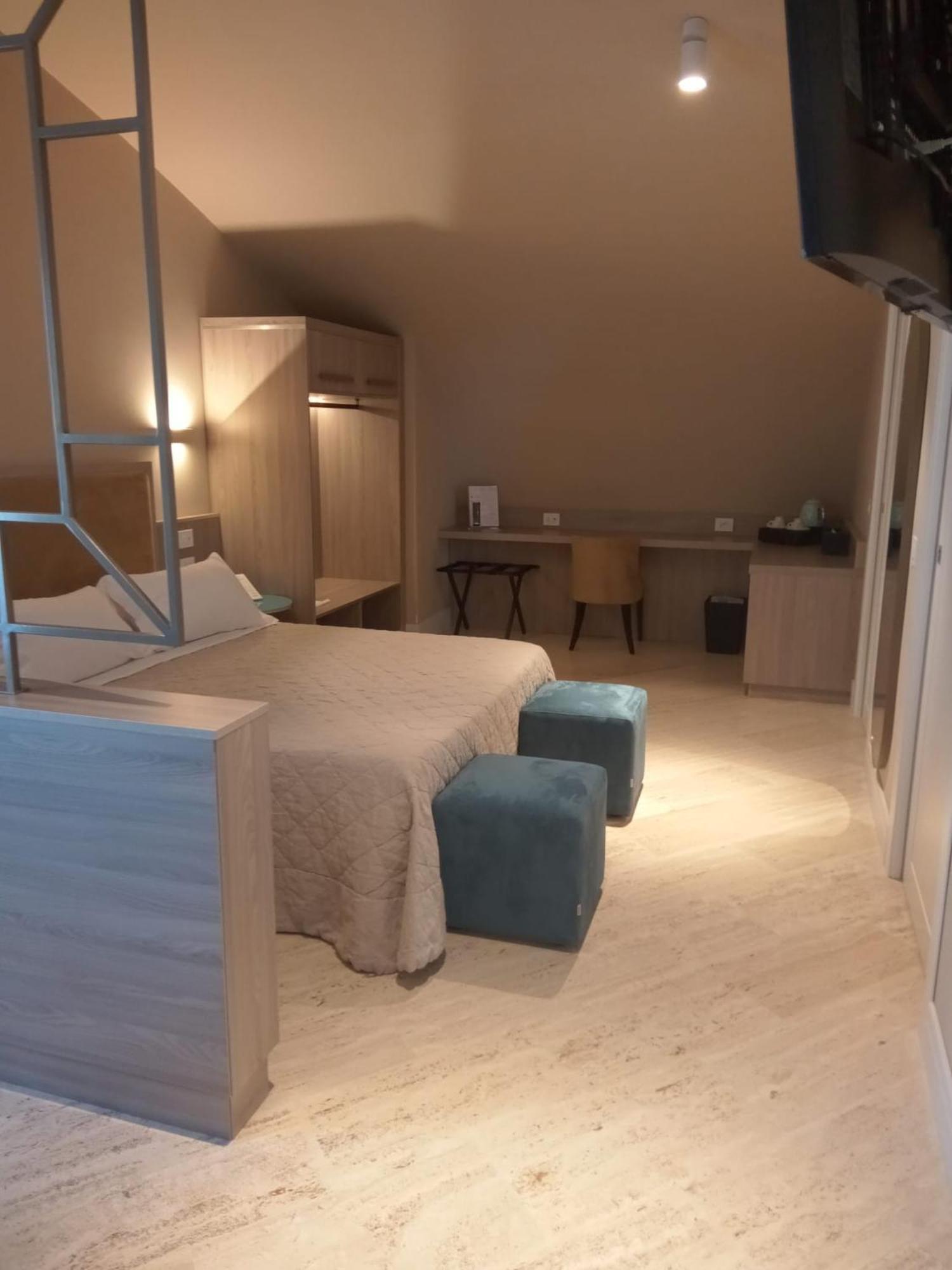 Europa Hotel Vasto Esterno foto
